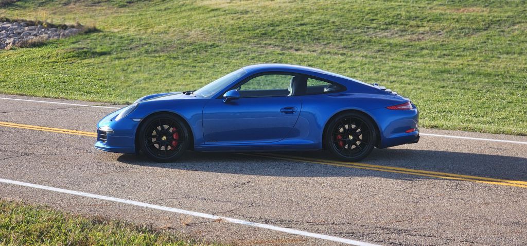 2016 Porsche 911 Image 8