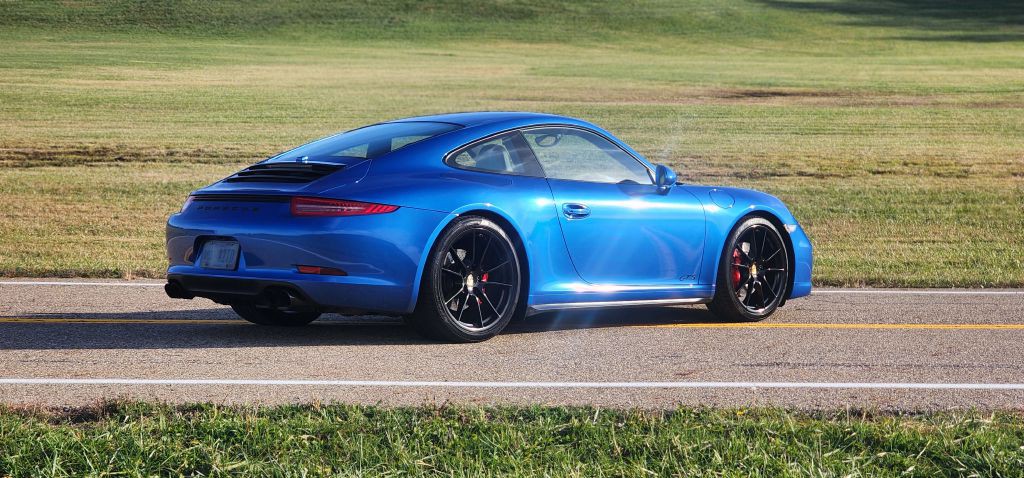 2016 Porsche 911 Image 11