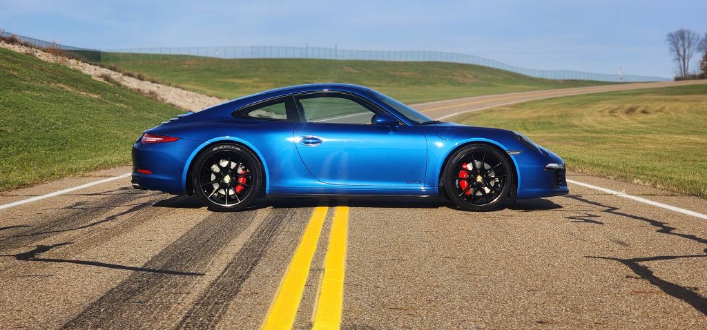 2016 Porsche 911 Image 19