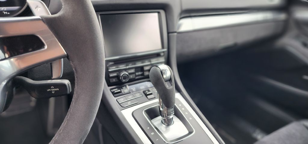 2015 Porsche Cayman Image 6