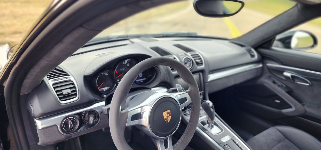 2015 Porsche Cayman Image 8