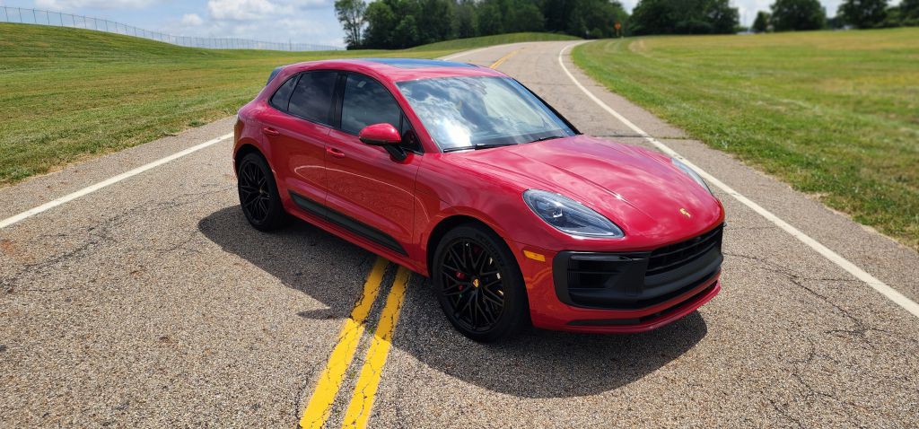 2022 Porsche Macan Image 12