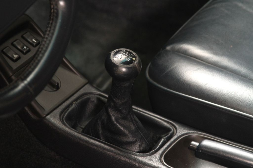 1990 Porsche 911 Image 3