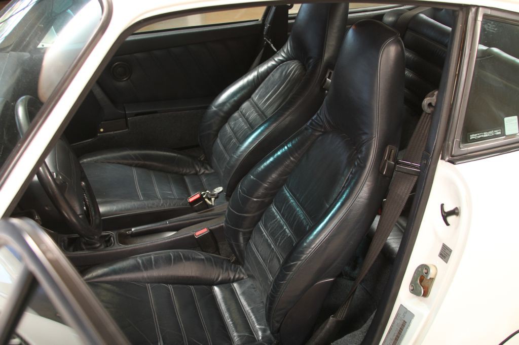 1990 Porsche 911 Image 4