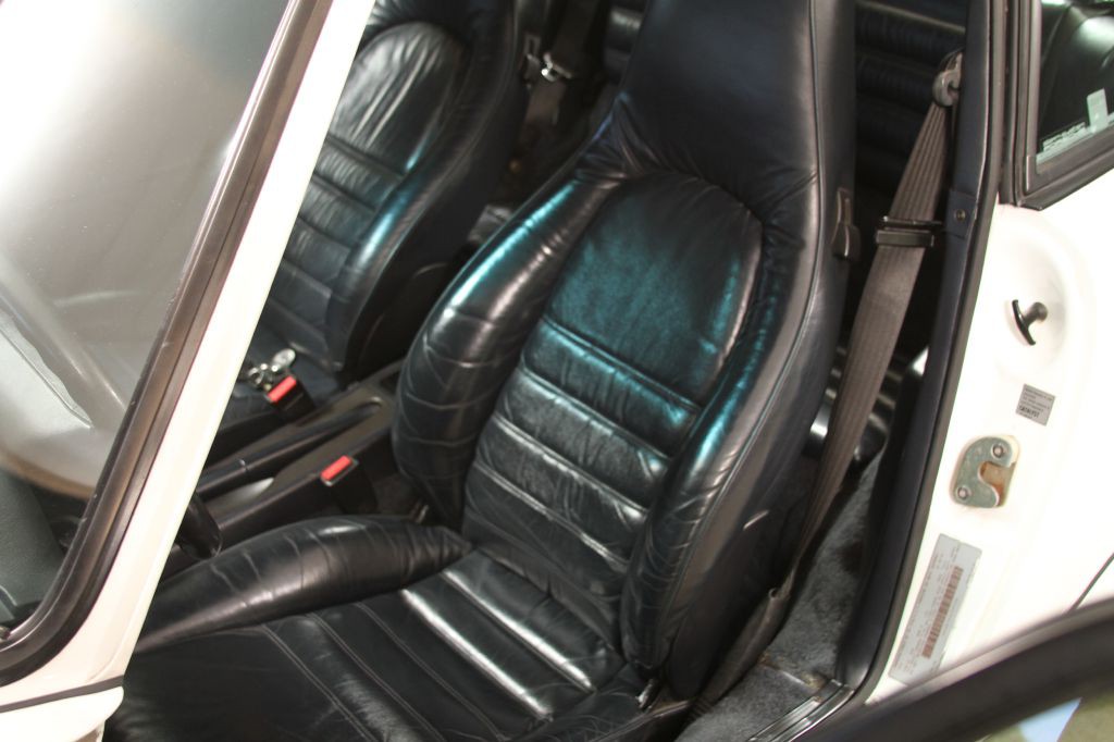 1990 Porsche 911 Image 38