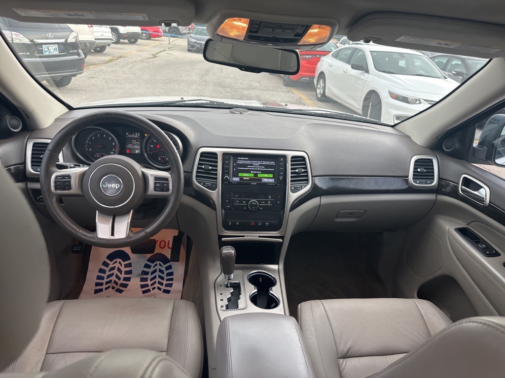 2013 Jeep Grand Cherokee Image 17