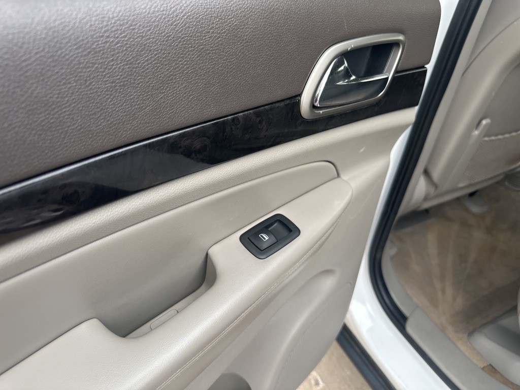 2013 Jeep Grand Cherokee Image 18