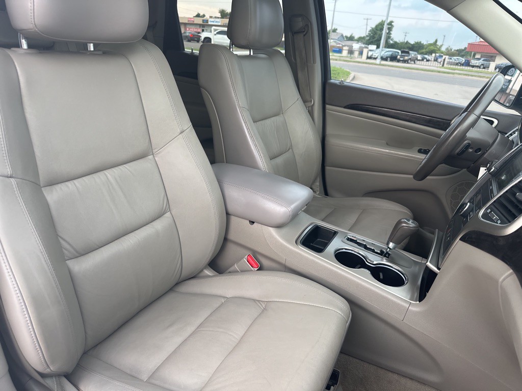 2013 Jeep Grand Cherokee Image 25