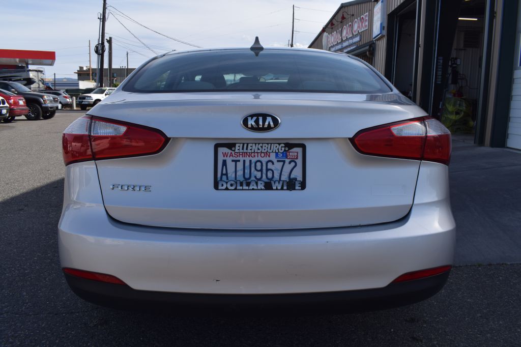 2014 Kia Forte Image 4