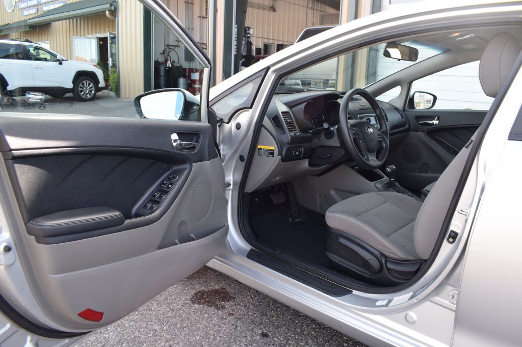 2014 Kia Forte Image 8