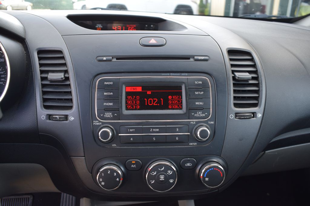 2014 Kia Forte Image 11