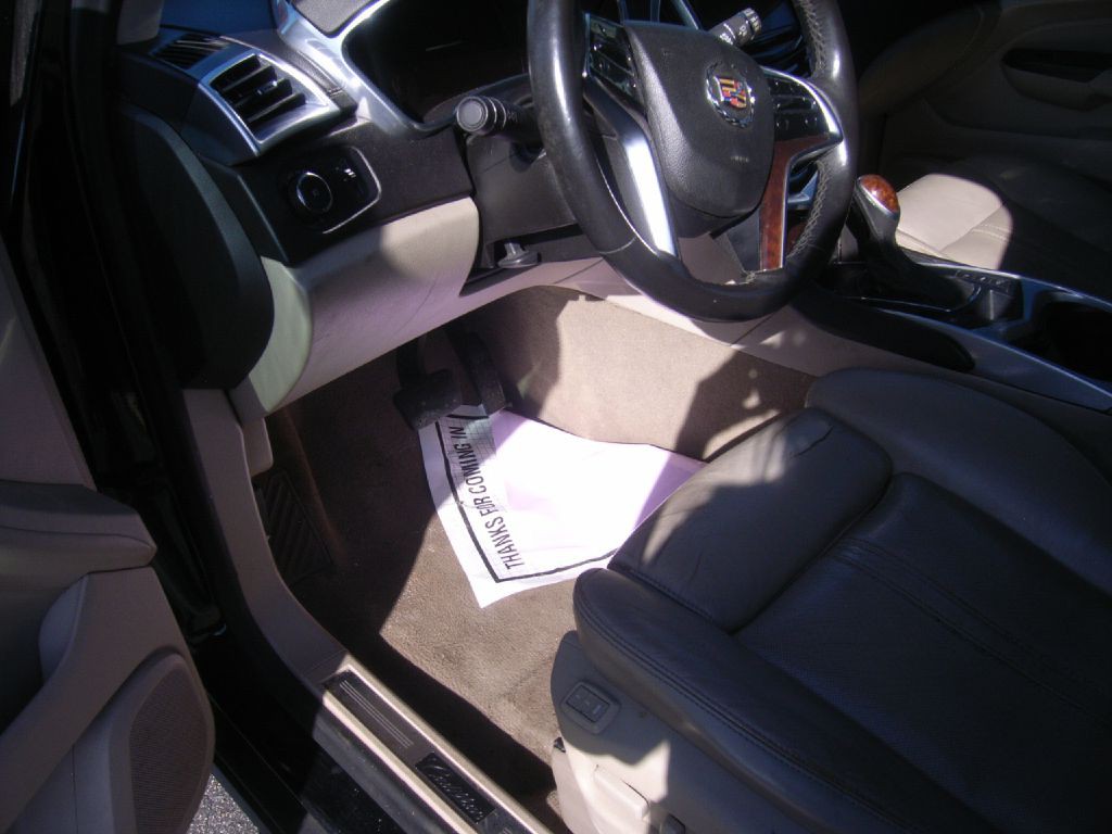 2013 Cadillac SRX Image 4