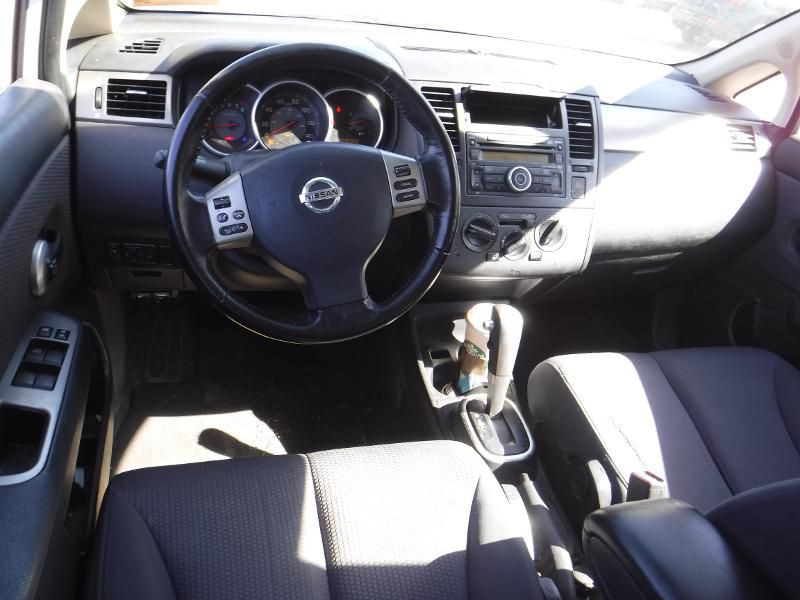 2009 Nissan Versa Image 4