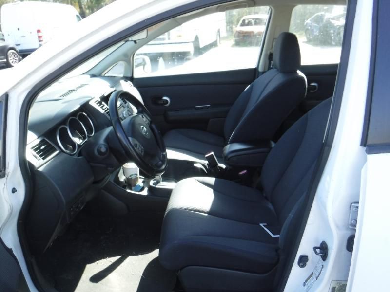 2009 Nissan Versa Image 5