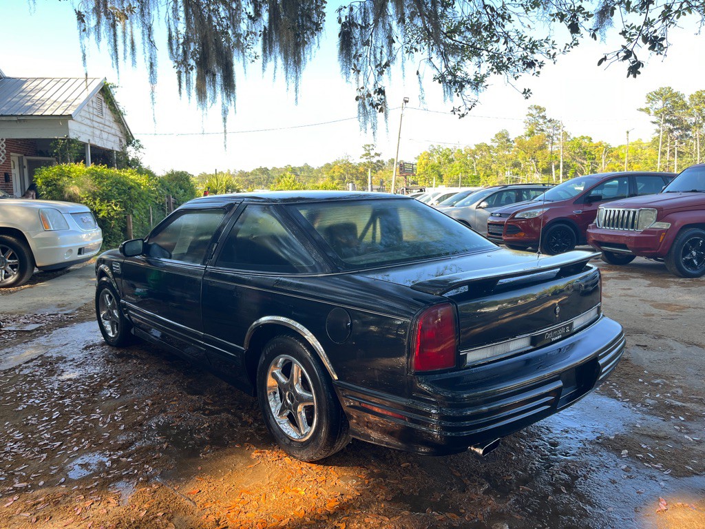 1993 Oldsmobile Cutlass Supreme Image 5