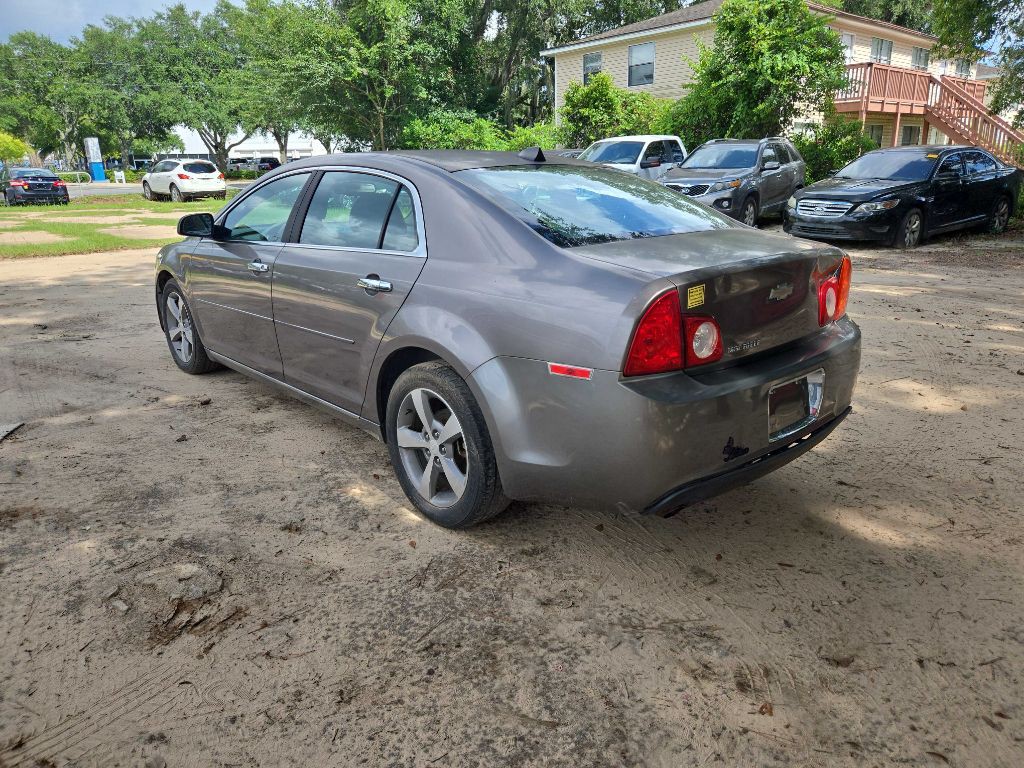 2012 Chevrolet Malibu Image 2