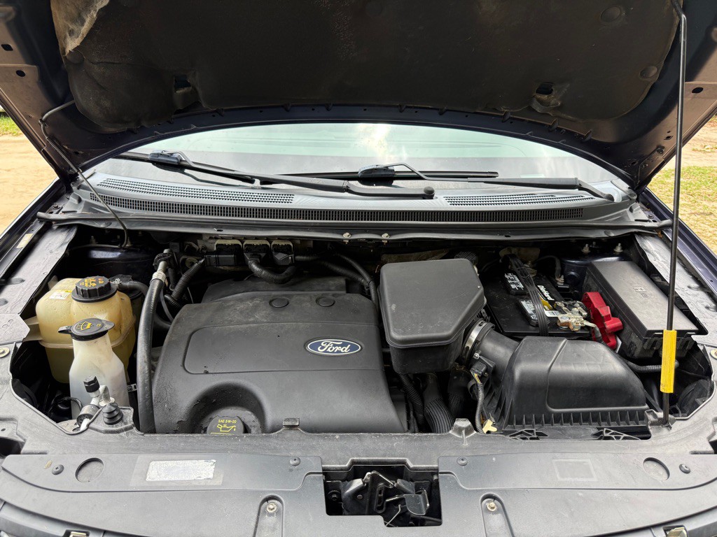 2011 Ford Edge Image 10