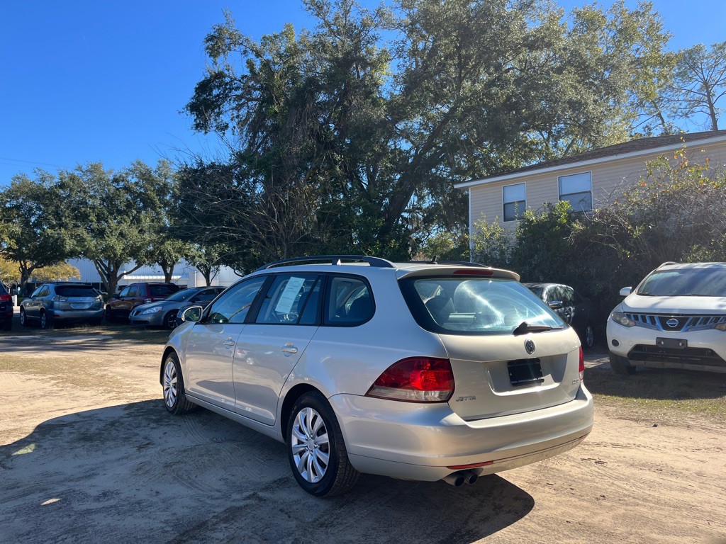 2011 Volkswagen Jetta Image 5