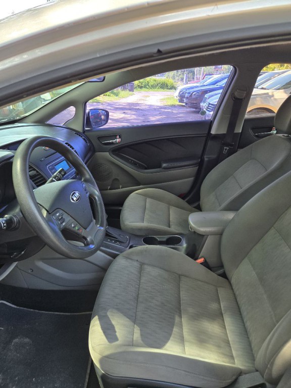 2015 Kia Forte Image 11