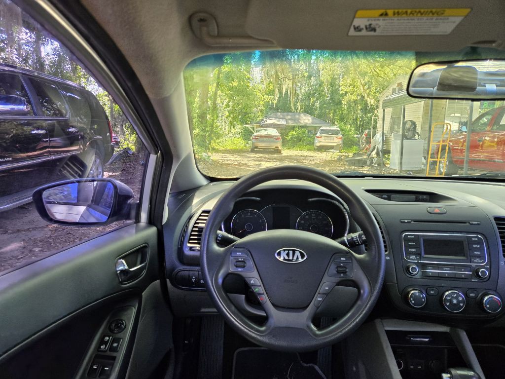2015 Kia Forte Image 14