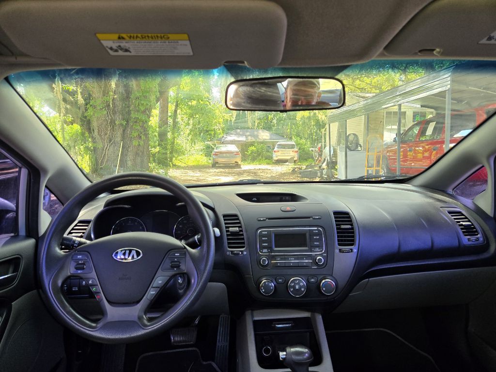 2015 Kia Forte Image 16