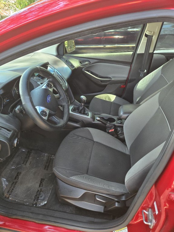 2012 Ford Focus Image 13