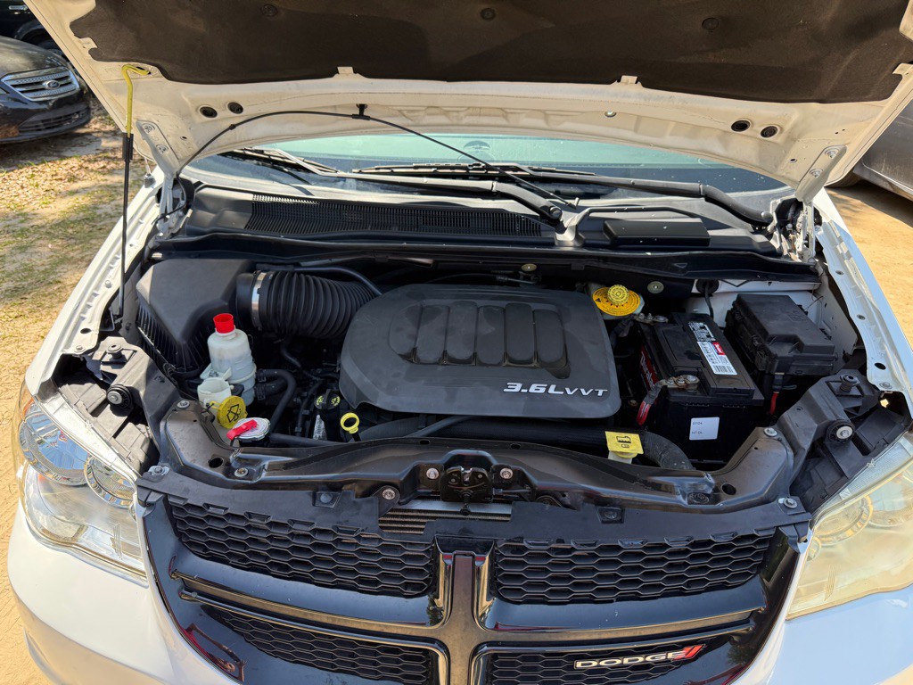 2015 Dodge Grand Caravan Image 12