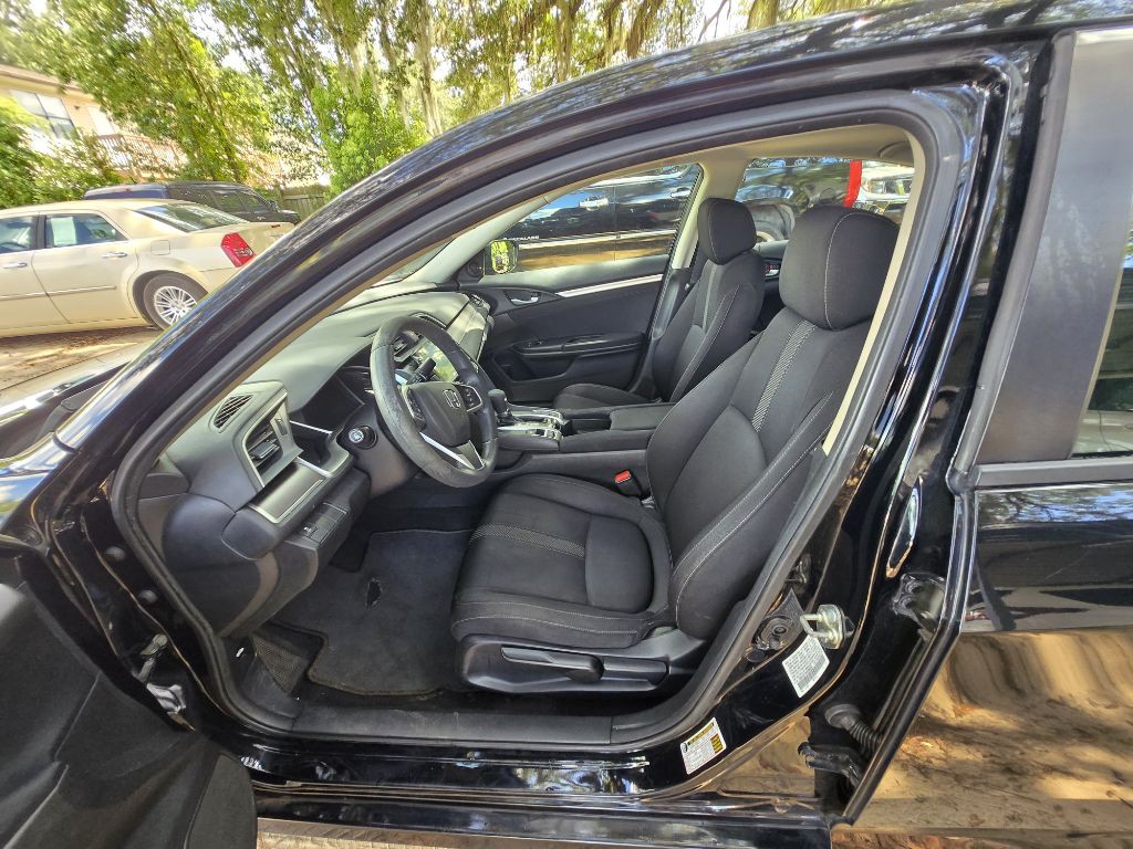 2017 Honda Civic Image 8