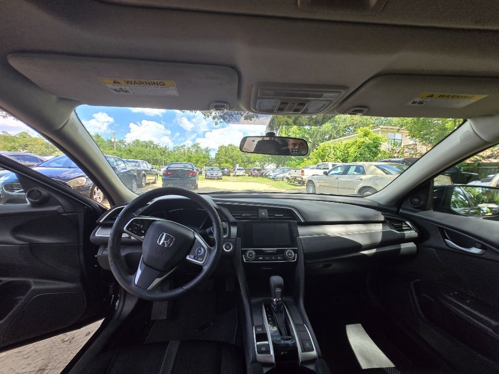 2017 Honda Civic Image 11