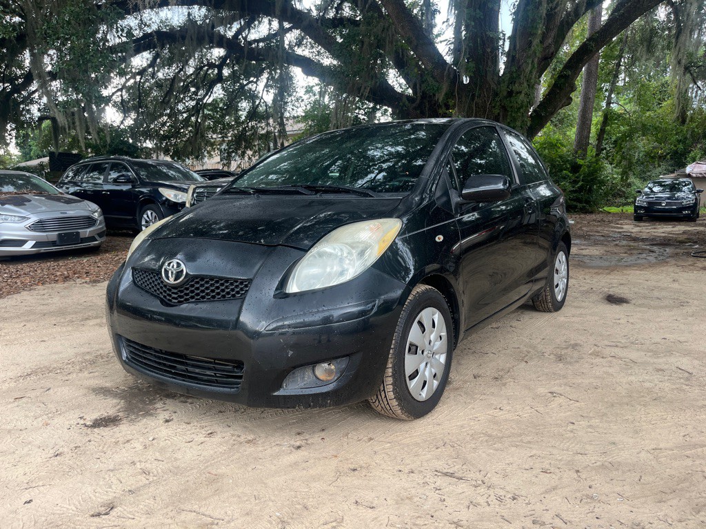 2010 Toyota Yaris Image 3