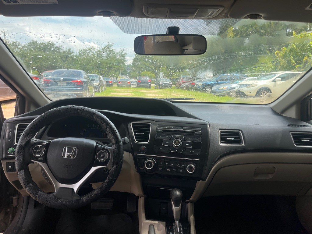2013 Honda Civic Image 12