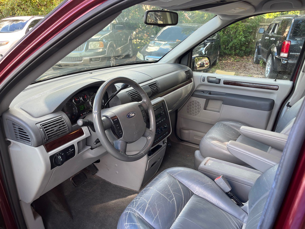 2006 Ford Freestar Image 10