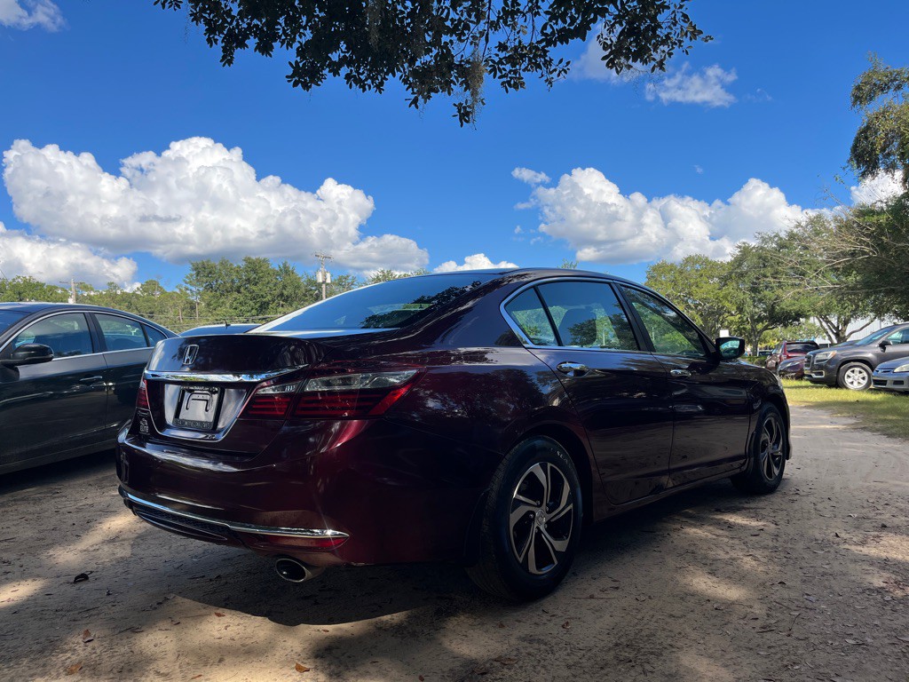 2017 Honda Accord Image 7