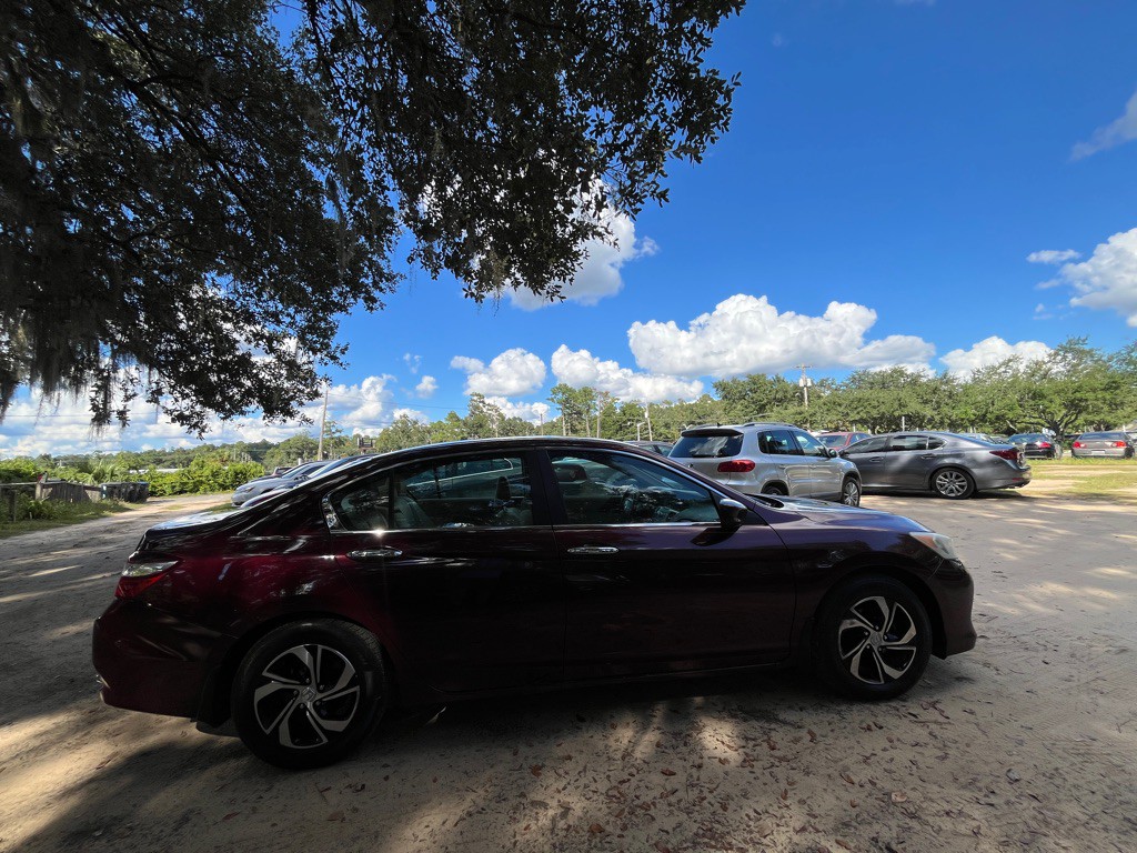 2017 Honda Accord Image 8