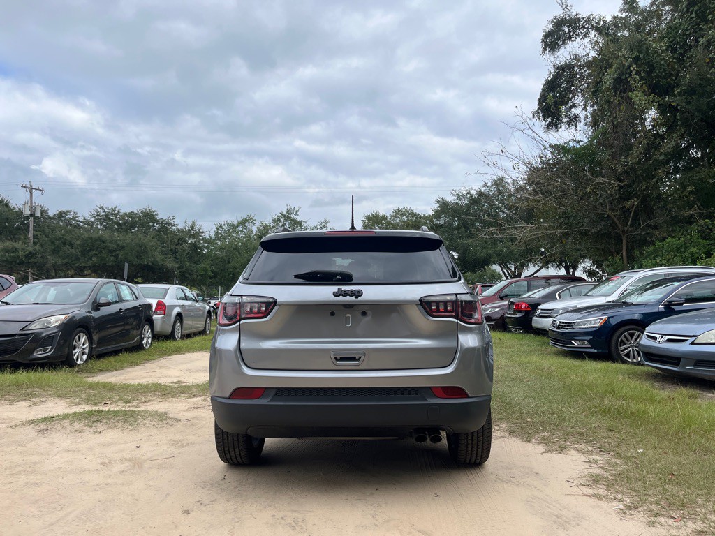 2018 Jeep Compass Image 6