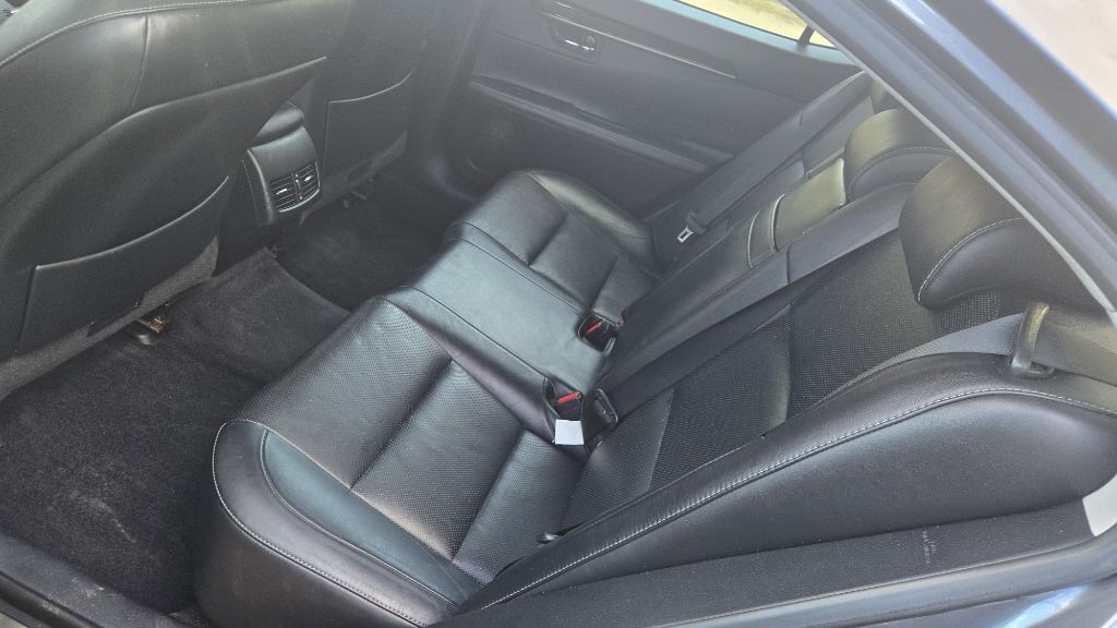 2013 Lexus ES Image 14