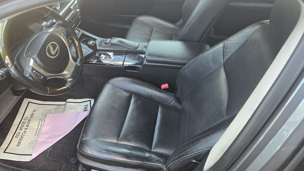 2013 Lexus ES Image 18