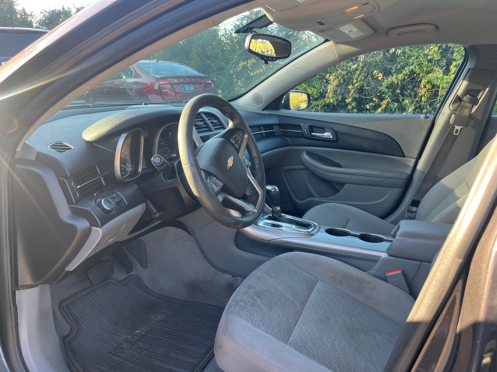 2013 Chevrolet Malibu Image 9
