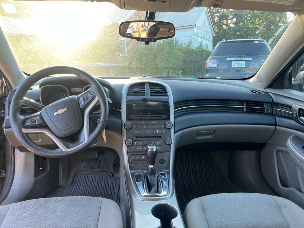 2013 Chevrolet Malibu Image 11