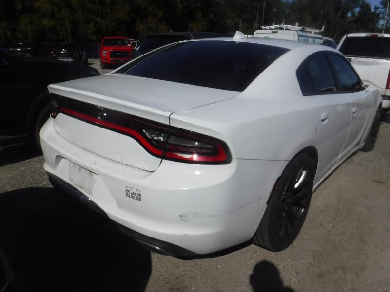 2017 Dodge Charger Image 2