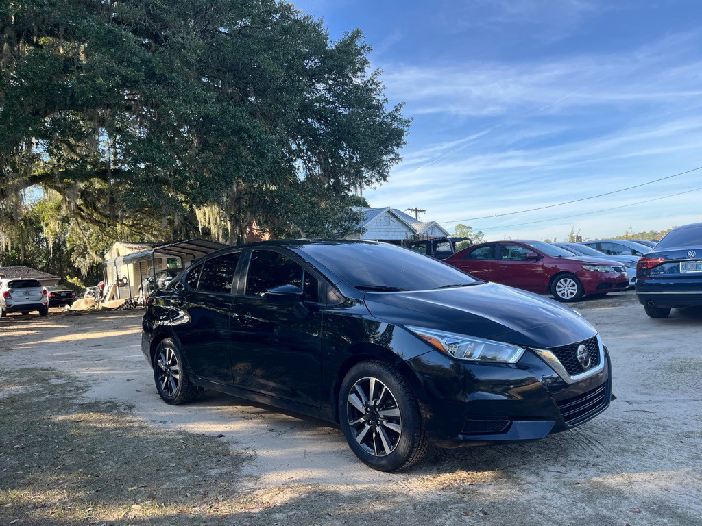 2021 Nissan Versa Image 8