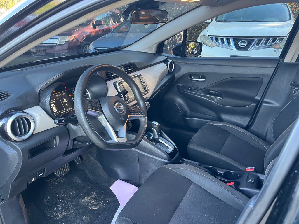 2021 Nissan Versa Image 9