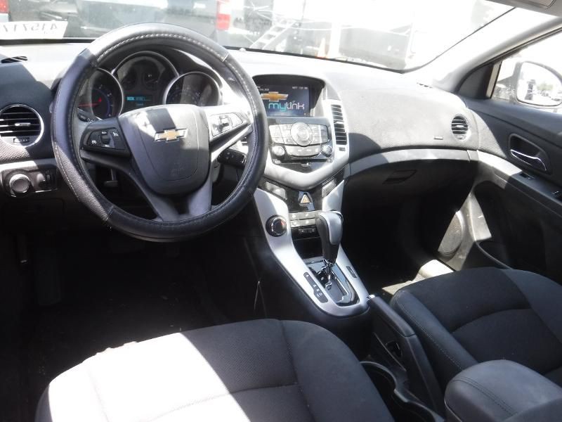 2015 Chevrolet Cruze Image 3