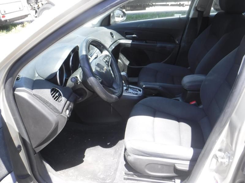 2015 Chevrolet Cruze Image 4