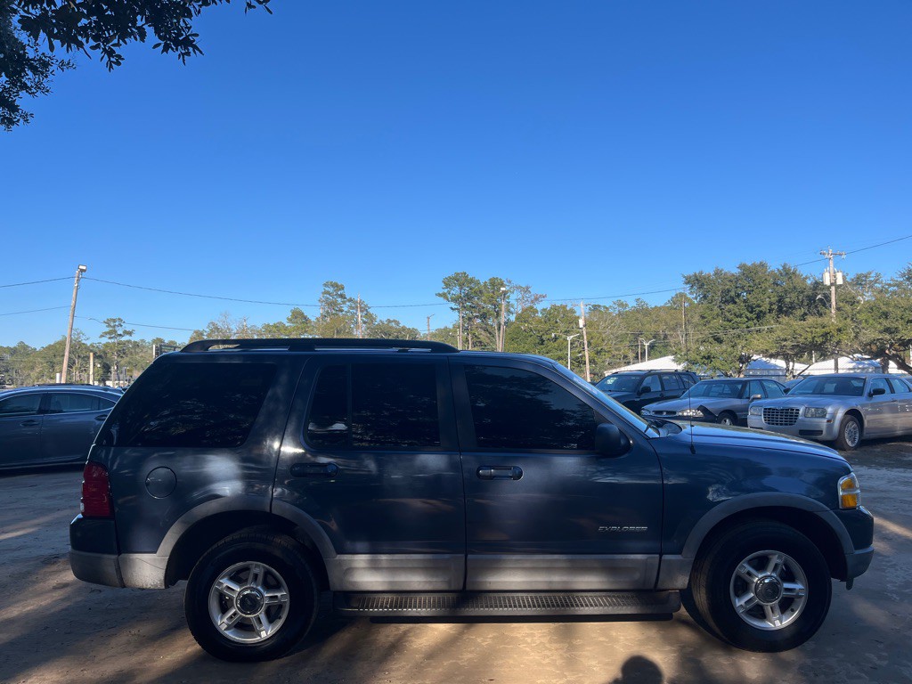 2002 Ford Explorer Image 8