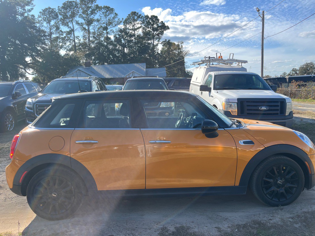 2015 MINI Cooper Image 8