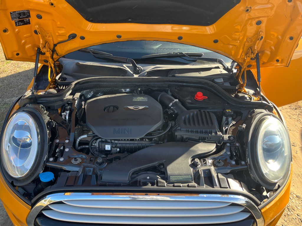 2015 MINI Cooper Image 12