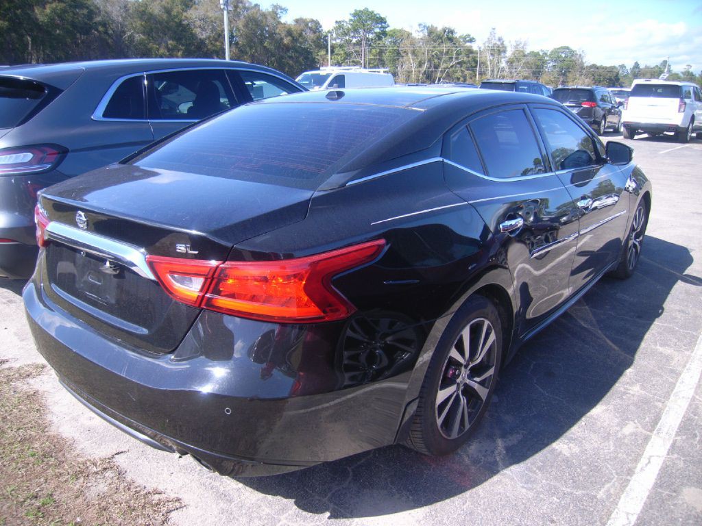 2016 Nissan Maxima Image 2