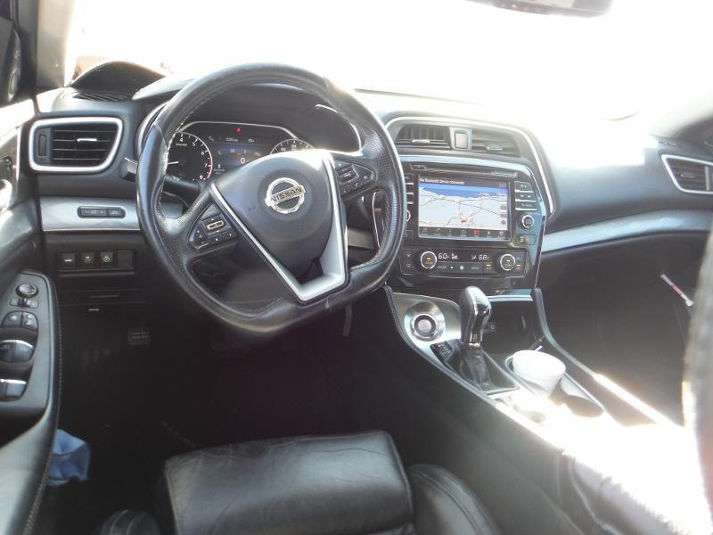 2016 Nissan Maxima Image 3