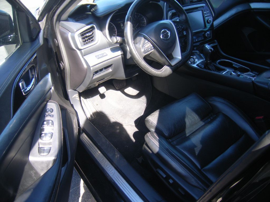 2016 Nissan Maxima Image 4